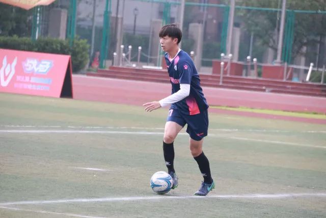 小卡续约猛龙，老鹰完成芬尼史密斯交易